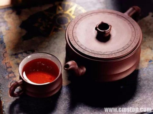 紫砂壶泡茶,愈久弥新