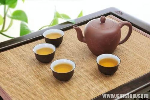 紫砂壶泡茶,愈久弥新